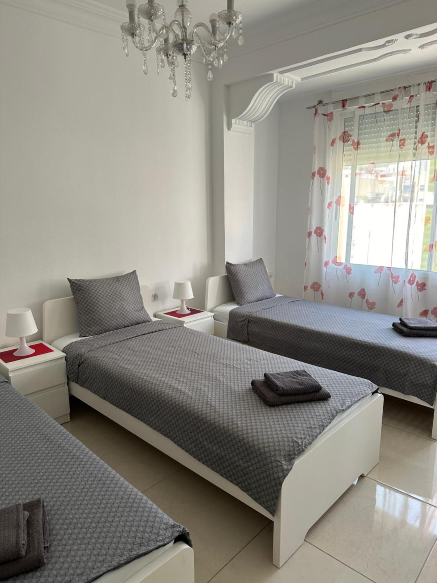 Modern And Bright 5 Bedroom Apartment Del Prado Gandie Extérieur photo