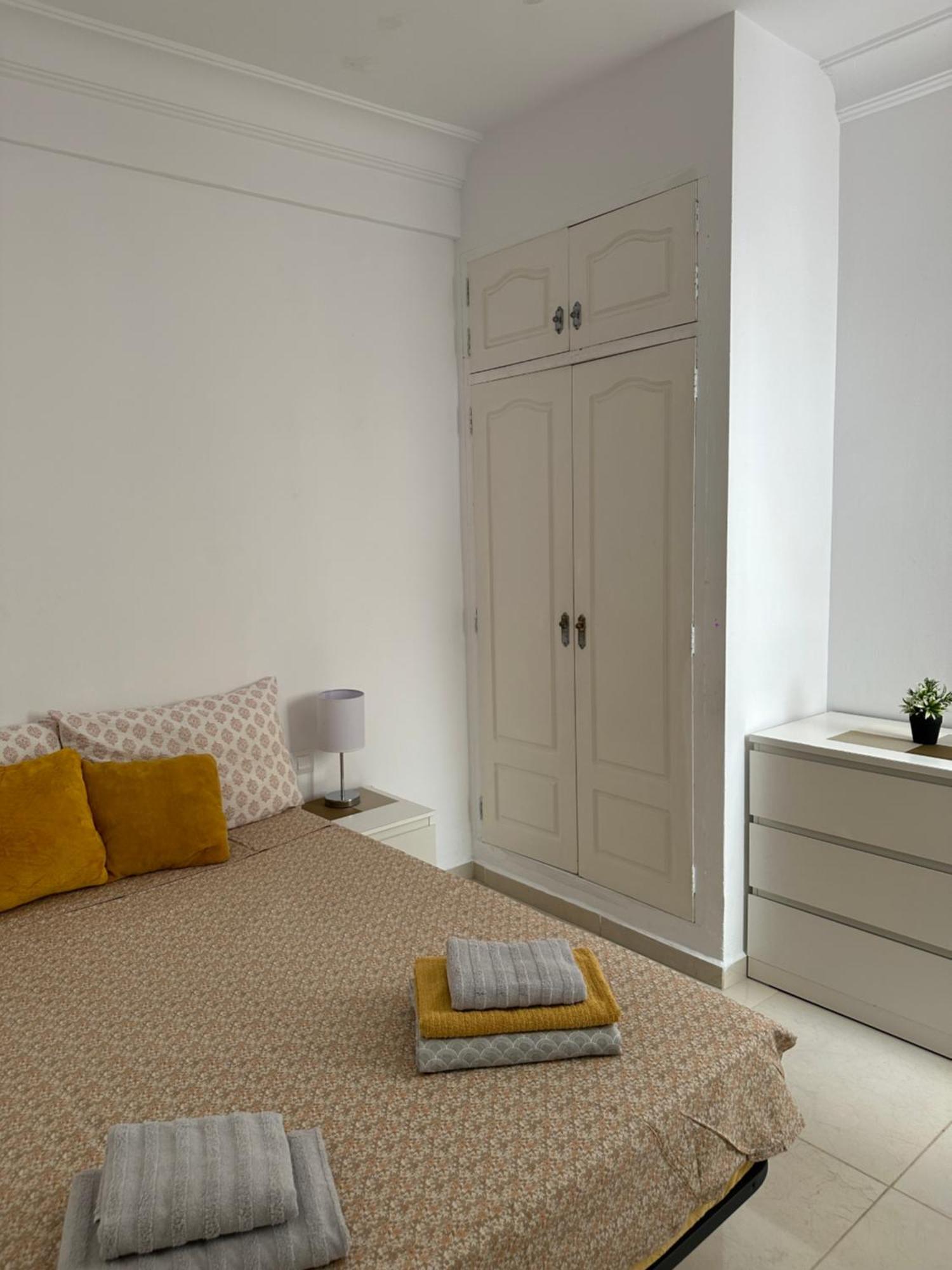Modern And Bright 5 Bedroom Apartment Del Prado Gandie Extérieur photo