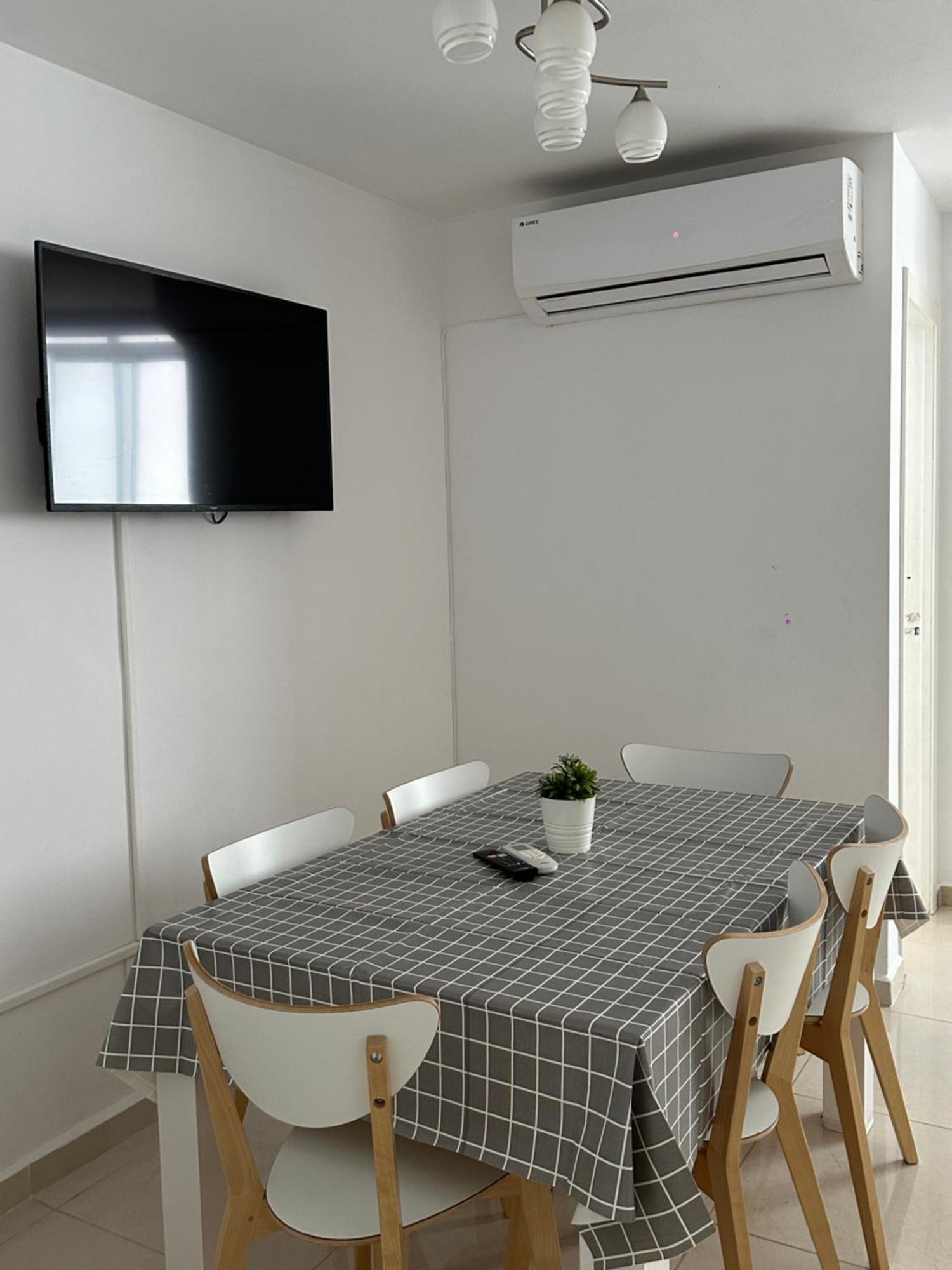 Modern And Bright 5 Bedroom Apartment Del Prado Gandie Extérieur photo
